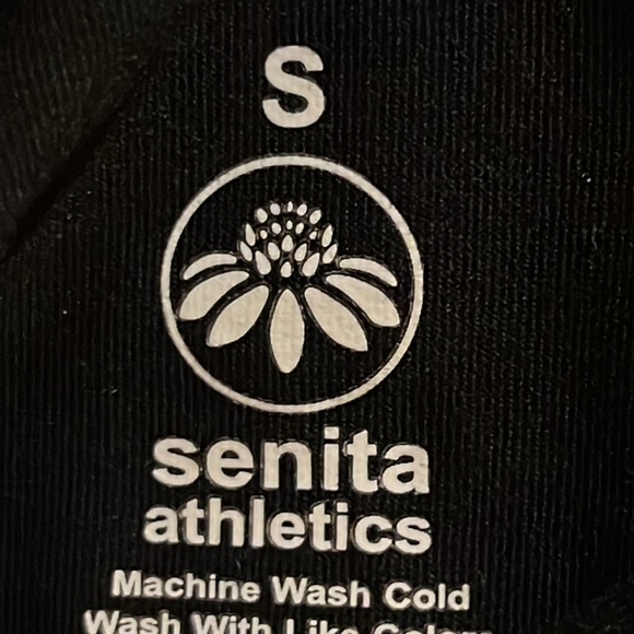 Senita‎ Athletics Black Cropped Tank Top Size Small - Picture 4 of 4